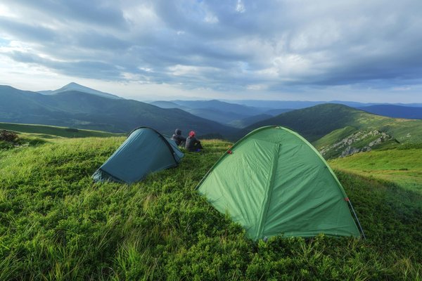 Comment choisir une tente pour un camping en région de steppe en hiver?
