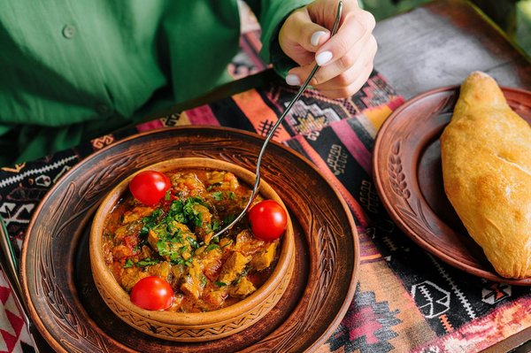 Où trouver des cours de cuisine thaïlandaise à Chiang Mai?